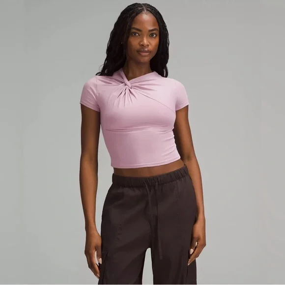 NWT 💕 Lululemon Asymmetrical Front-Twist T-shirt in Cream size large - Picture 2 of 7